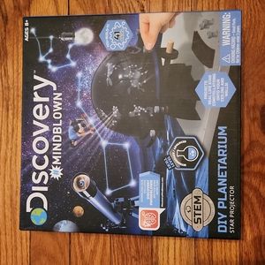 NEW Discovery Mind-blowing DIY Planetarium ages 8+